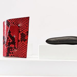 CUFF WHIT SLIT Red Snake