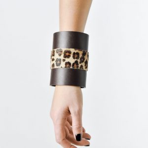 CLASSIC BRACELET CUFF With Pony