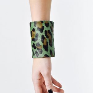 CLASSIC BRACELET CUFF Green Leo Pony Big